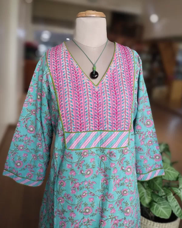 Blockprint dress with Embroidery on yoke – Size XL - Image 2