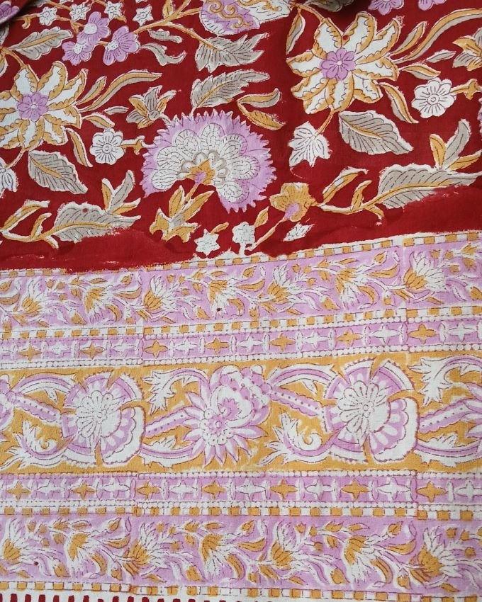 Blockprint Double Bedsheet with matching pillowcases - Red - Image 2
