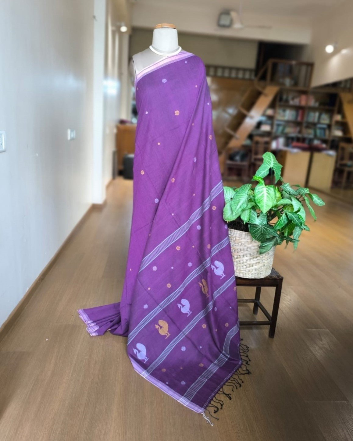 Needle Jamdani Cotton Saree - Purple - Image 3
