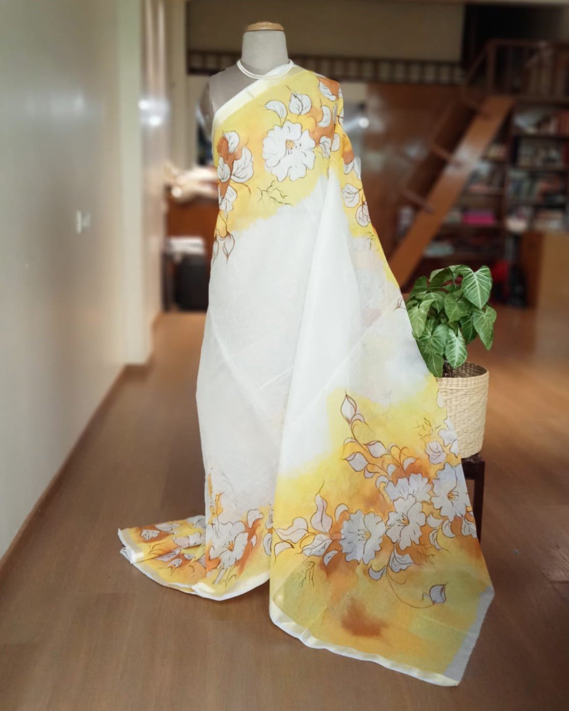 White Hibiscus Handpainted Saree on Kota Doria - Image 3