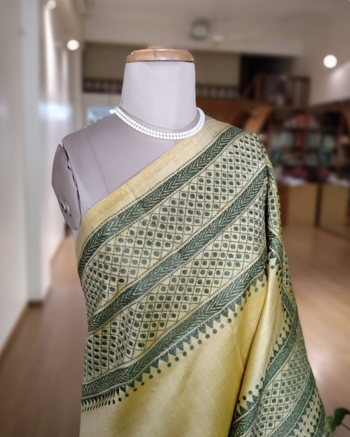 Santiniketan Kantha Saree in pure Bisnupuri Silk - Yellow and Black - Image 2