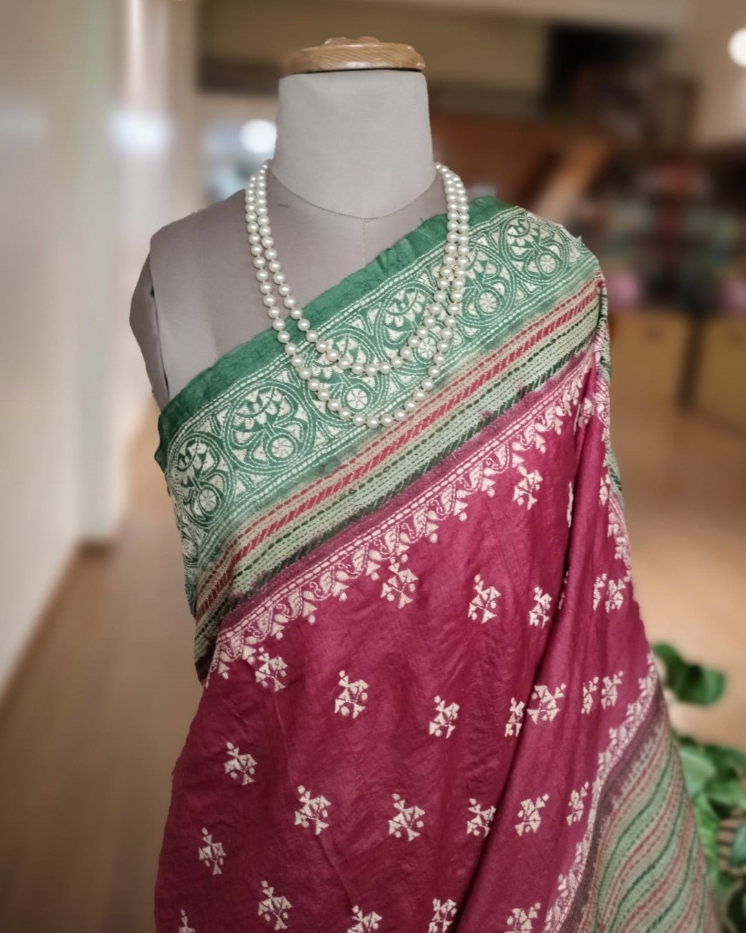 Santiniketan Kantha on Tussar Silk Saree - Maroon and Green - Image 3