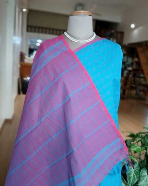 Kanchi kattam cotton handweave saree - Blue and Pink - Image 5