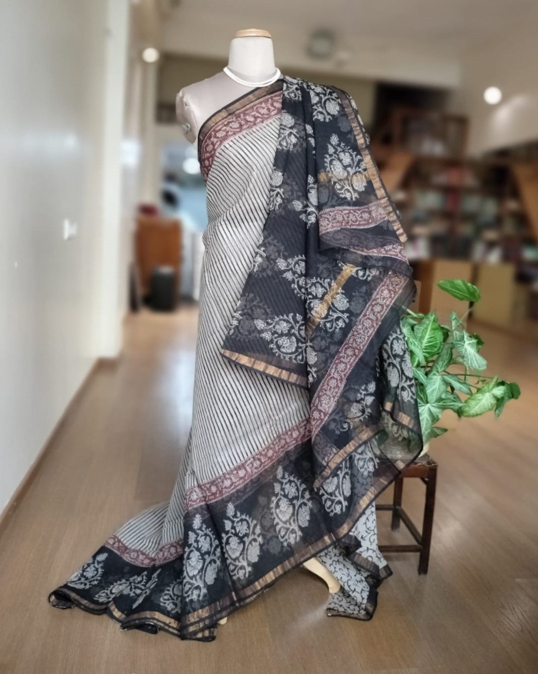 Kota Doria Cotton Saree - Stripe - Image 3