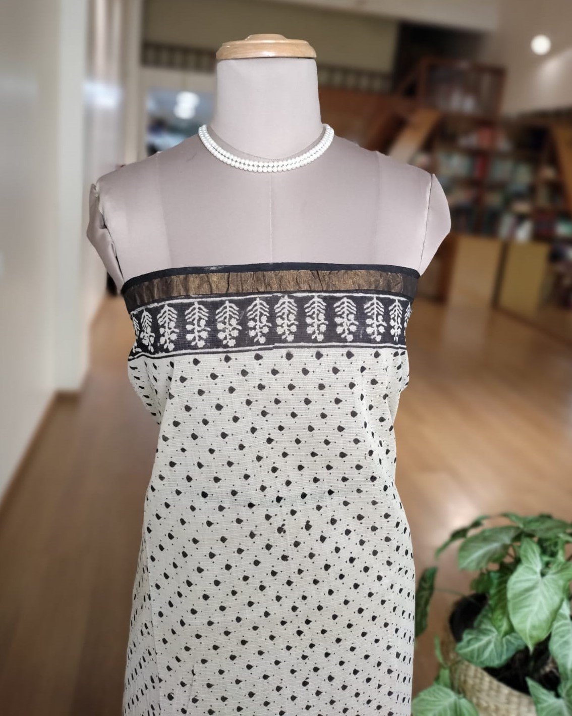 Kota Doria Cotton Saree - Chevron - Image 5