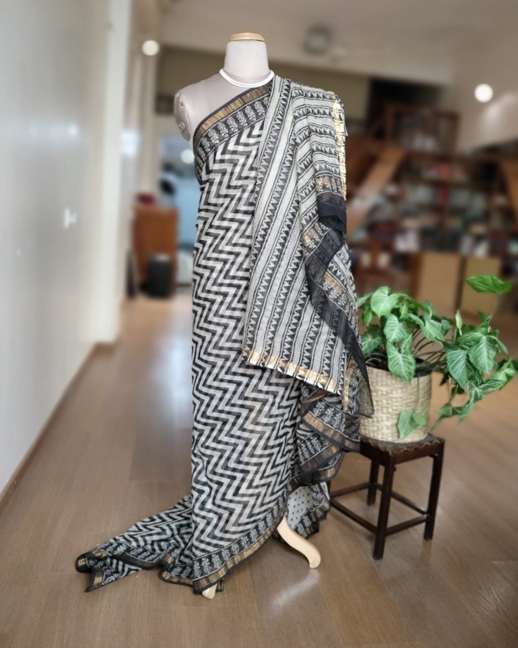 Kota Doria Cotton Saree - Chevron - Image 2