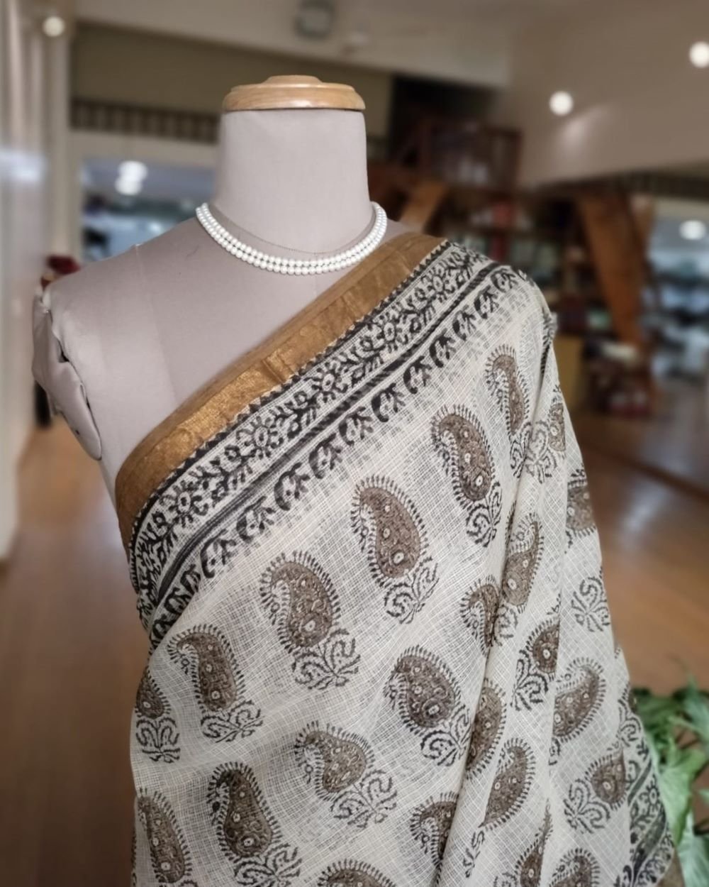 Kota Doria Cotton Saree - Cream with Brown - Image 2