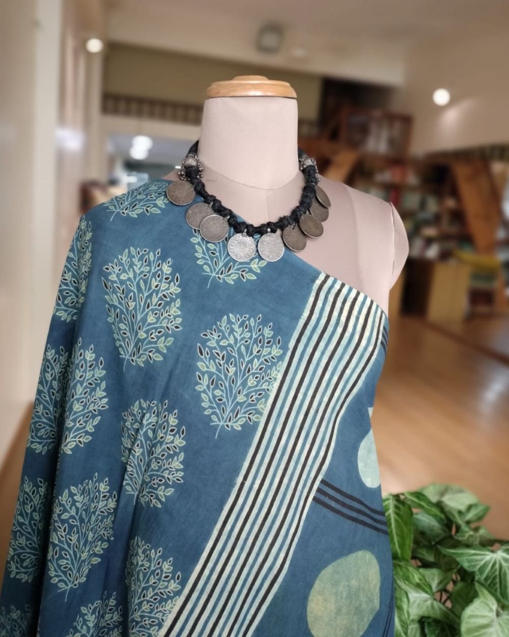 Ajrakh Mul Cotton Saree - Blue - Image 5