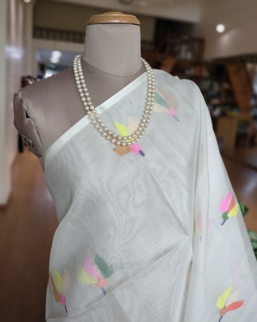 Handweave Jamdani Silk Saree - White (SJHS0009) - Image 3