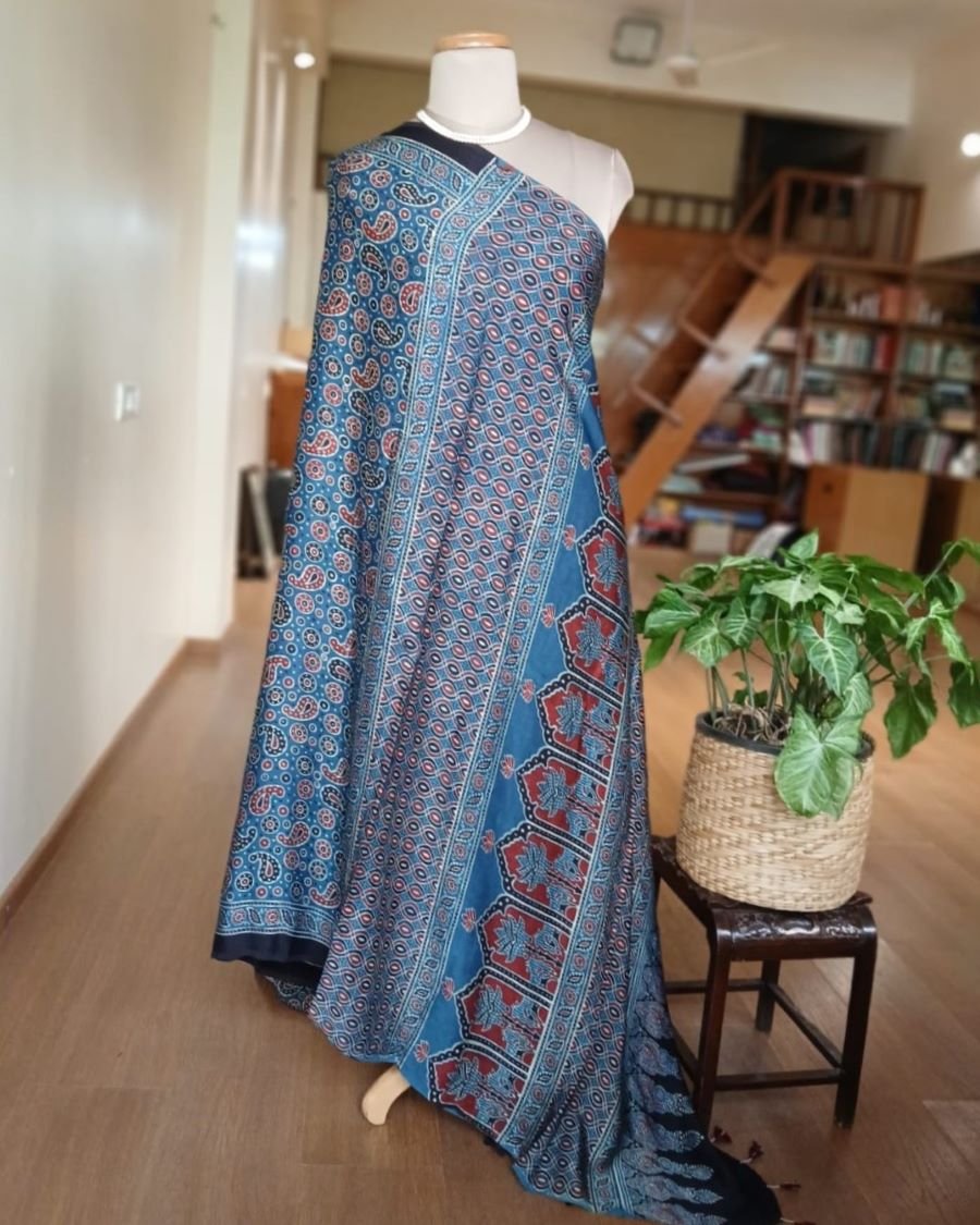 Ajrakh Modal Silk Saree from Ajrakhpur - (MODA0008) - Image 3