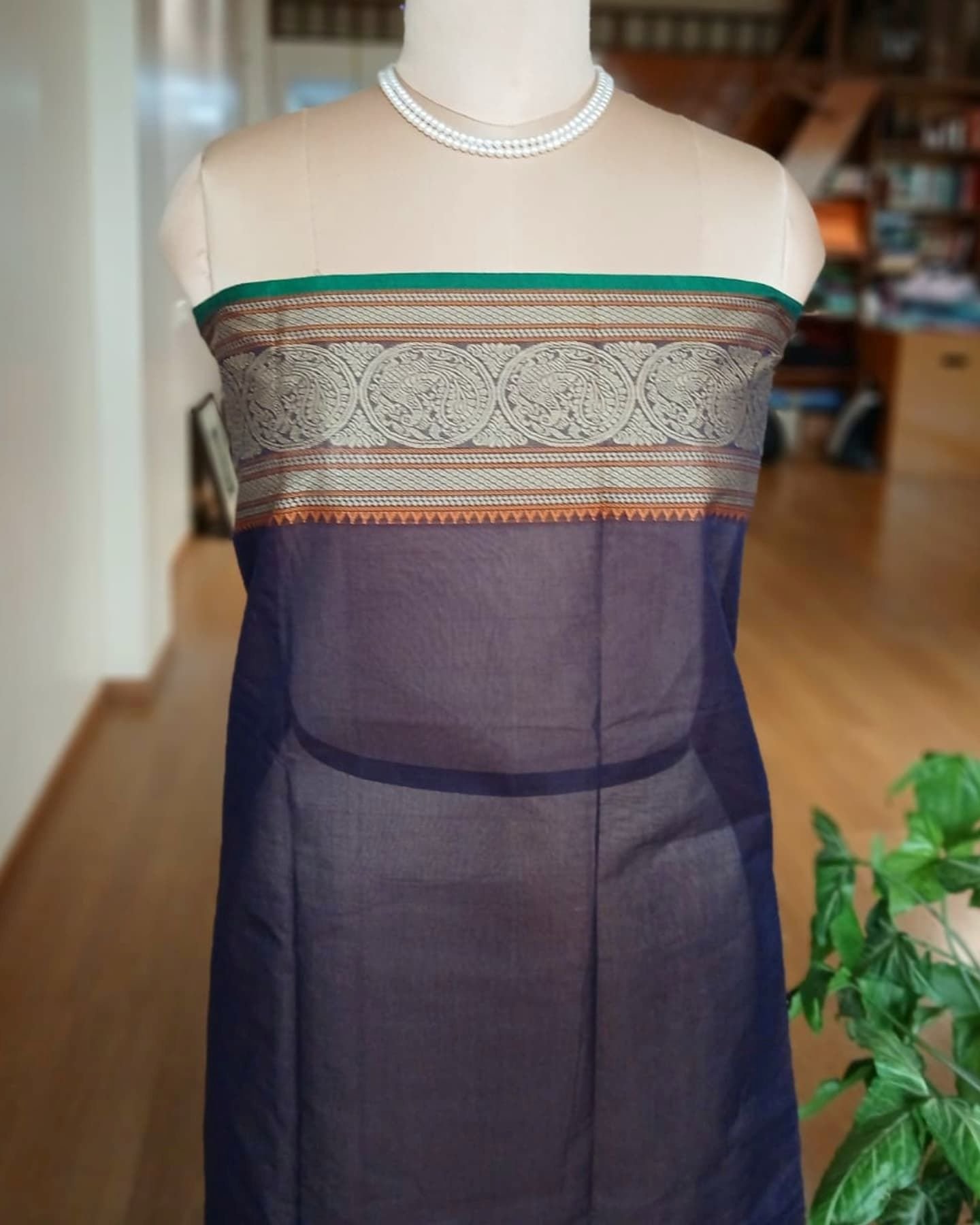 Kanchipuram Handweave in Cotton - Dark Jamun - Image 7