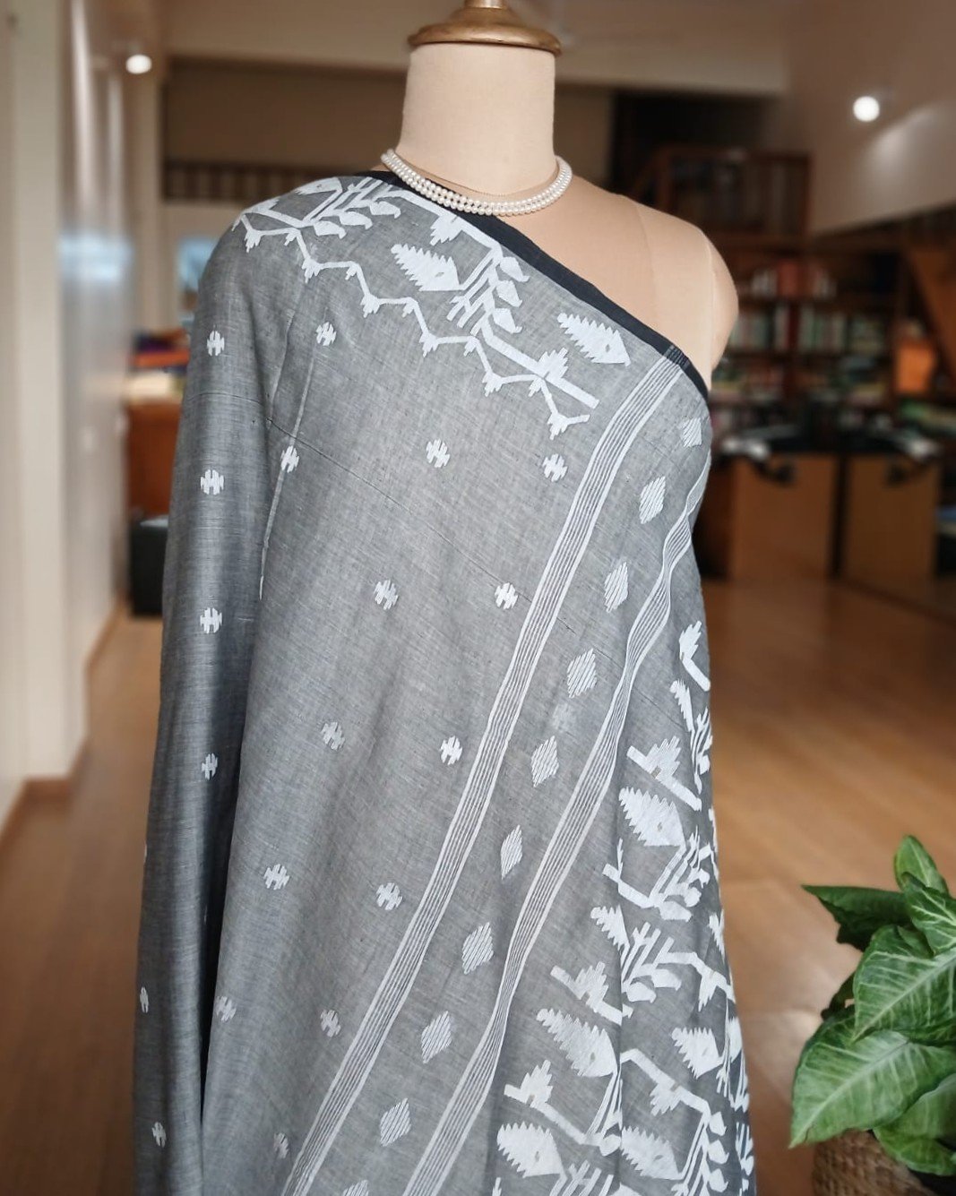 Handweave Jamdani Cotton Saree - (JCHS0014) - Image 5
