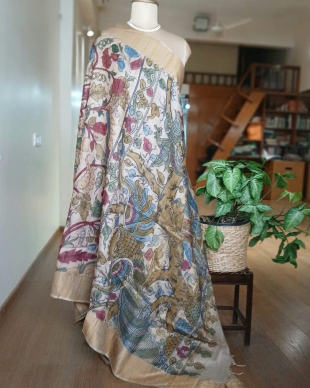 Handpainted Pen Kalamkari Saree – (HPKS0002) - Image 3