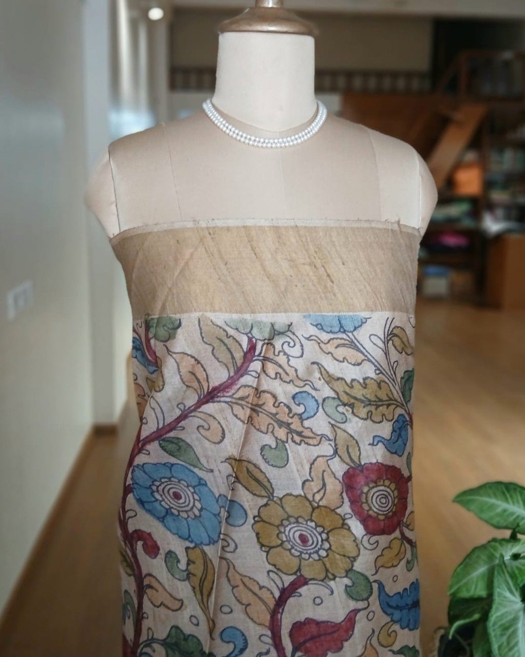 Handpainted Pen Kalamkari Saree – (HPKS0002) - Image 8