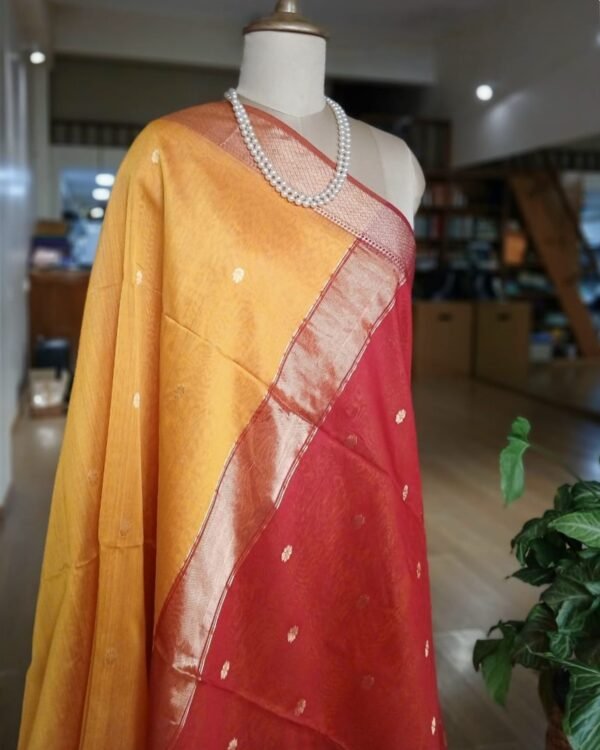 Maheshwari Silk Cotton Saree - Orange and Red - Image 3