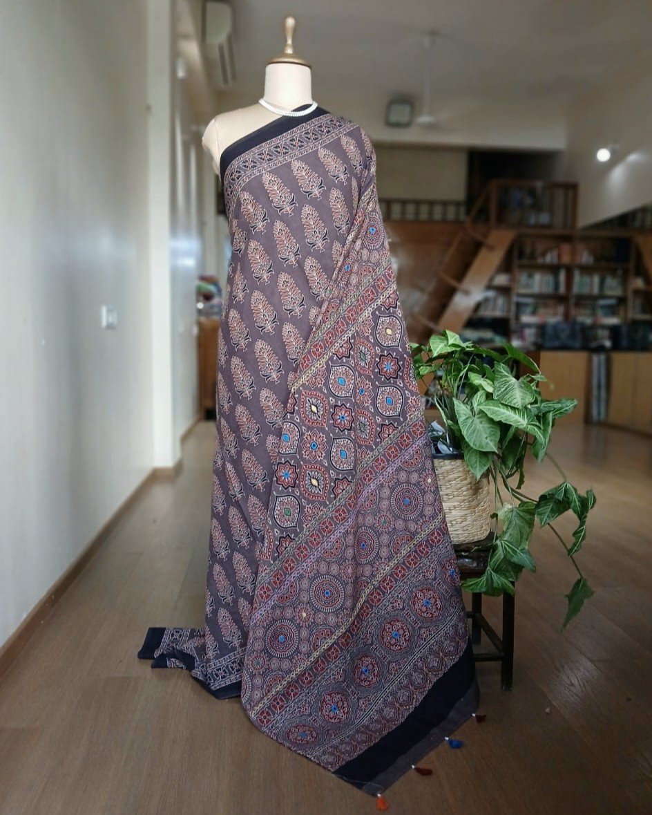 Ajrakh Mul Cotton With Embroidery – (AMCE1007) - Image 4