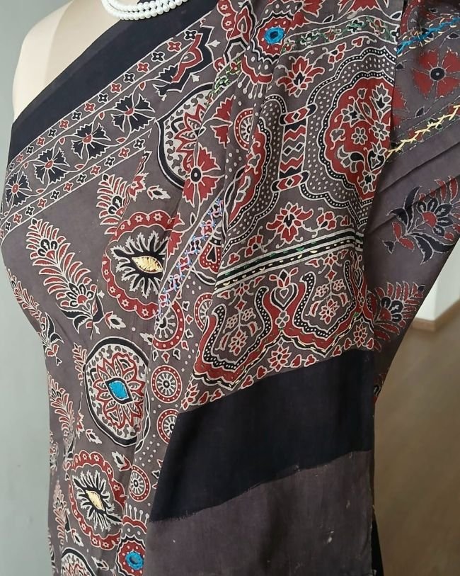 Ajrakh Mul Cotton With Embroidery – (AMCE1007) - Image 3