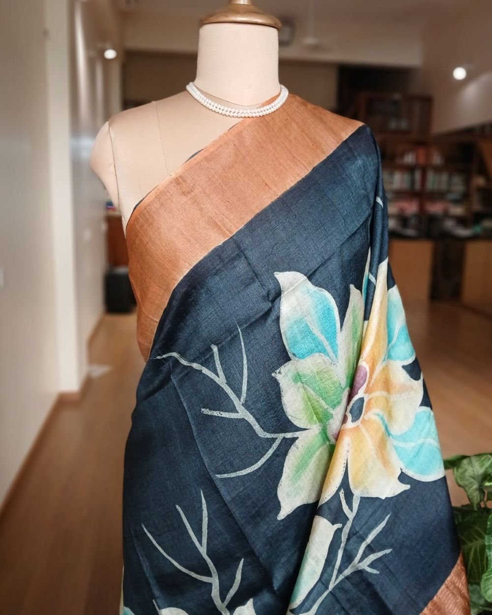 Handpainted Tussar Silk Saree – (TSHS0005) - Image 2