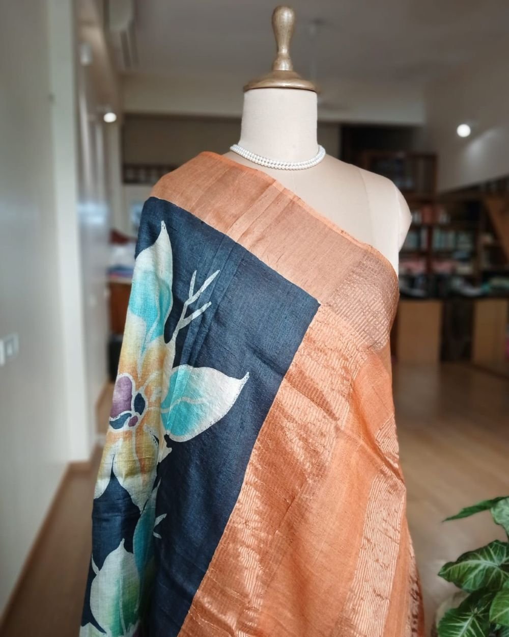 Handpainted Tussar Silk Saree – (TSHS0005) - Image 6
