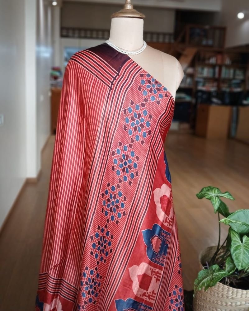 Ajrakh Modal Silk Saree from Barmer – (AMBS0004) - Image 4