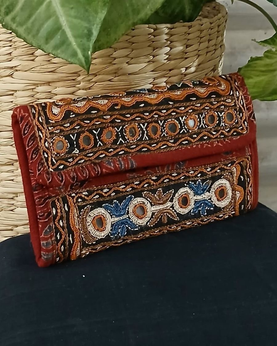 Sodha Embroidery Clutch Purse – (SECS0005)
