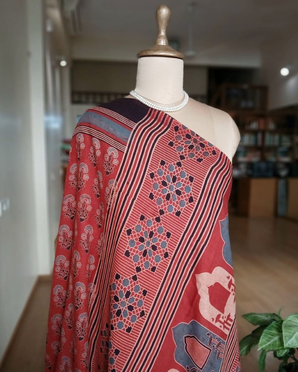 Ajrakh Mul Cotton Saree – (AMCS1005) - Image 7