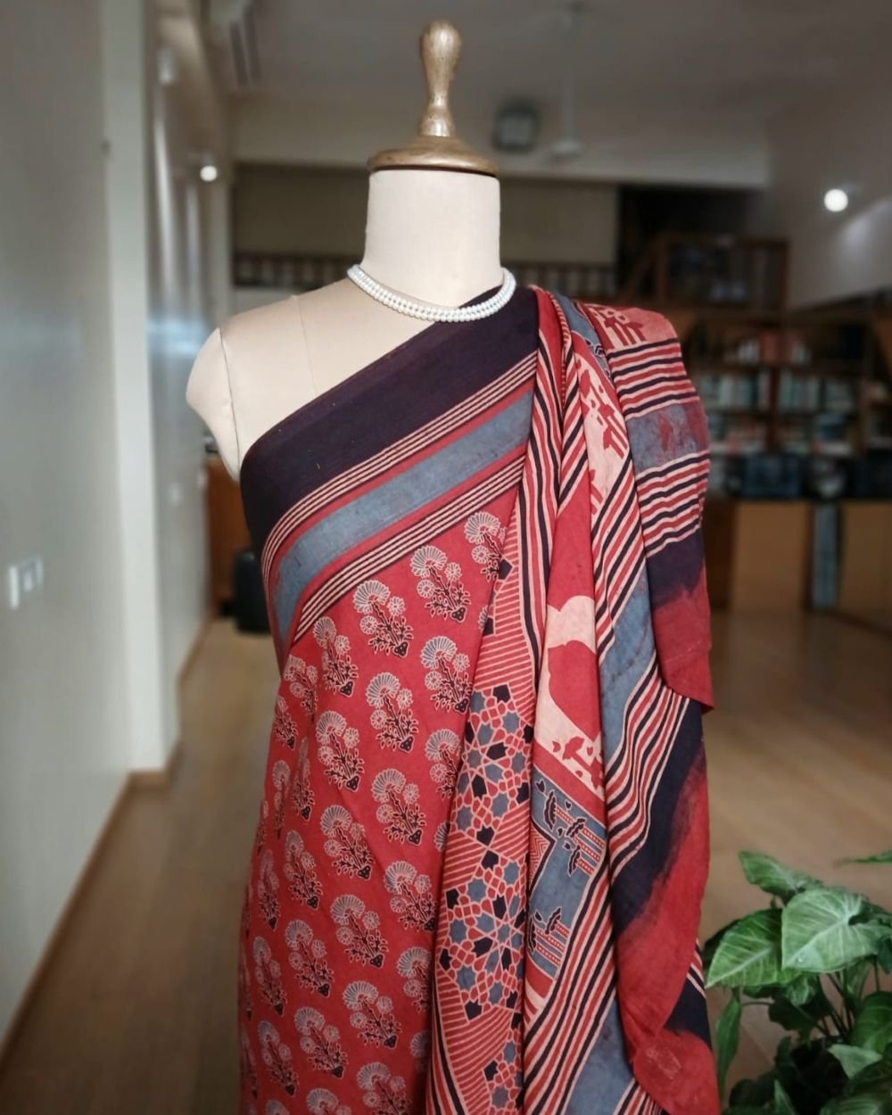 Ajrakh Mul Cotton Saree – (AMCS1005) - Image 2