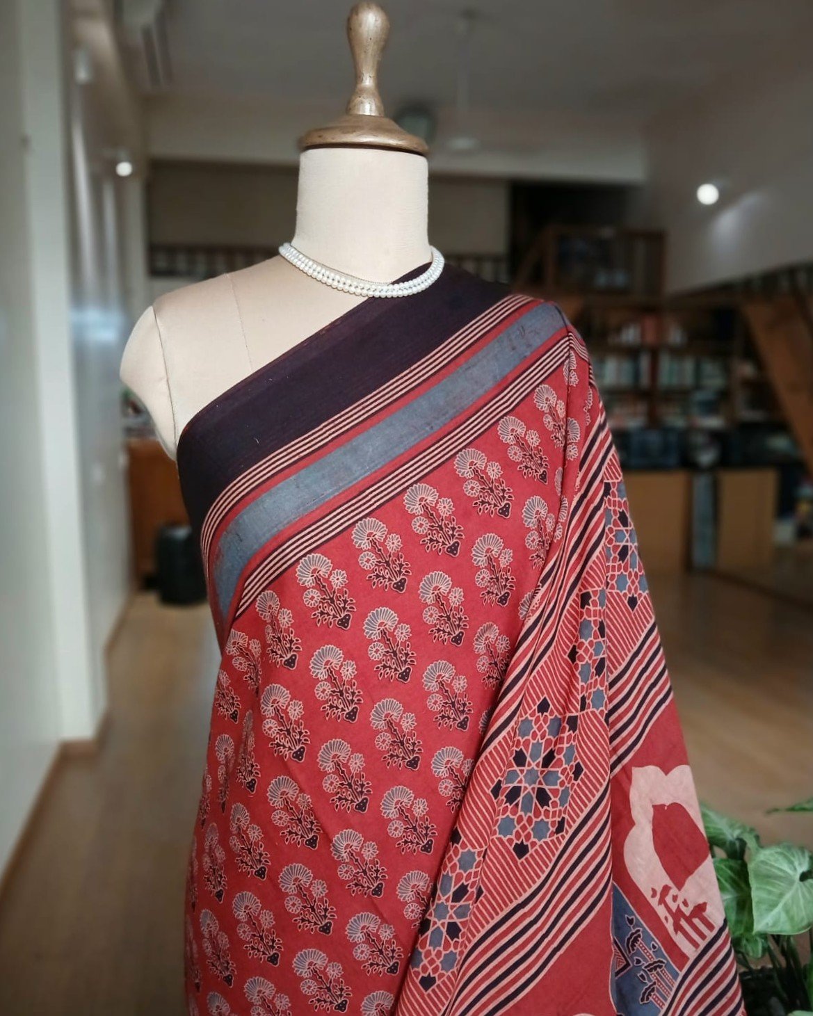 Ajrakh Mul Cotton Saree – (AMCS1005) - Image 5