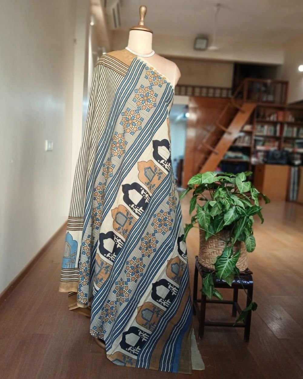 Ajrakh Mul Cotton Saree – (AMCS1010) - Image 6