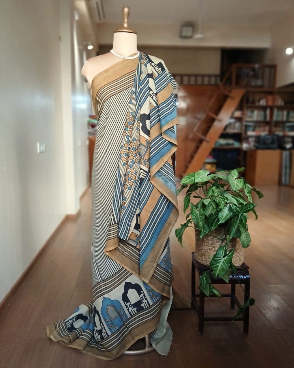 Ajrakh Mul Cotton Saree – (AMCS1010)