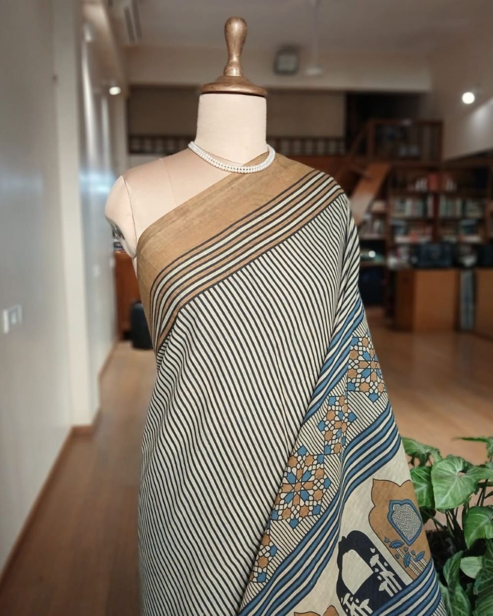 Ajrakh Mul Cotton Saree – (AMCS1010) - Image 5