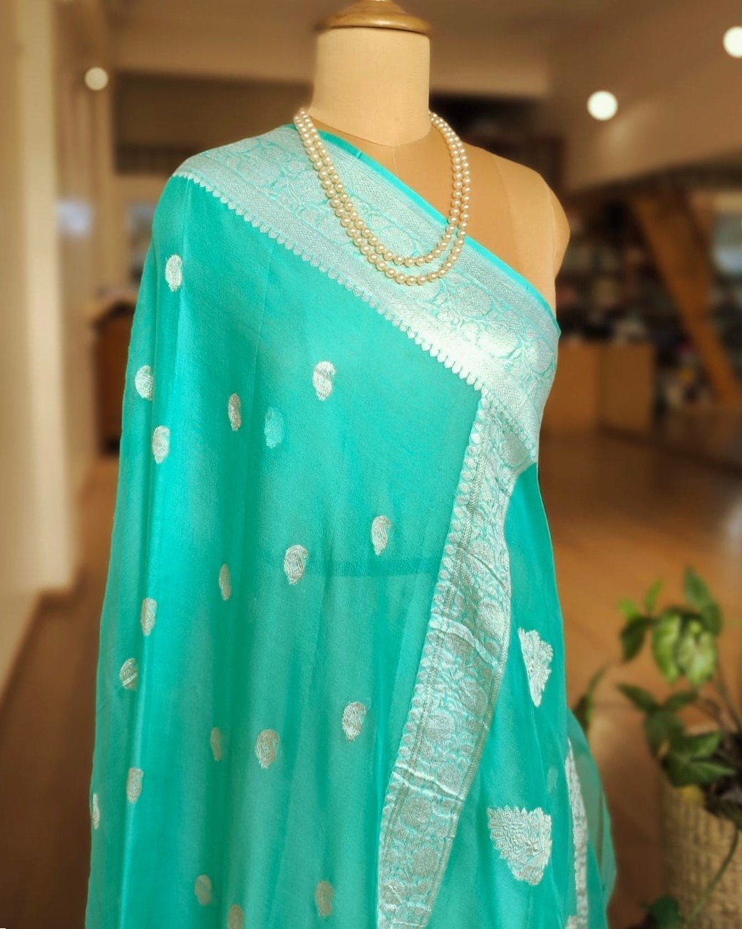 Georgette Pure Silk Handweave from Banaras - (GBHS1002) - Image 6