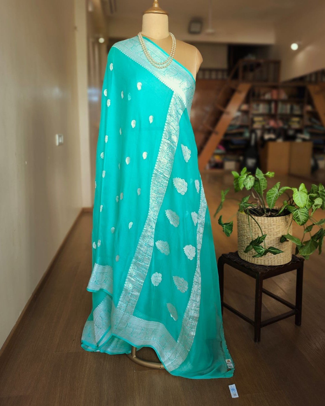 Georgette Pure Silk Handweave from Banaras - (GBHS1002) - Image 5