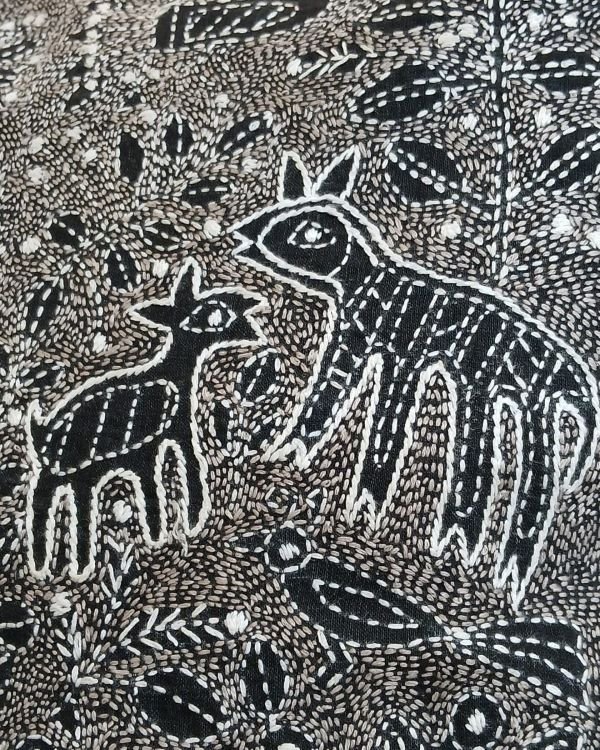Set of 2 Mom and Baby Deer Reverse Kantha Cushion Covers – (RKCC0006) - Image 4