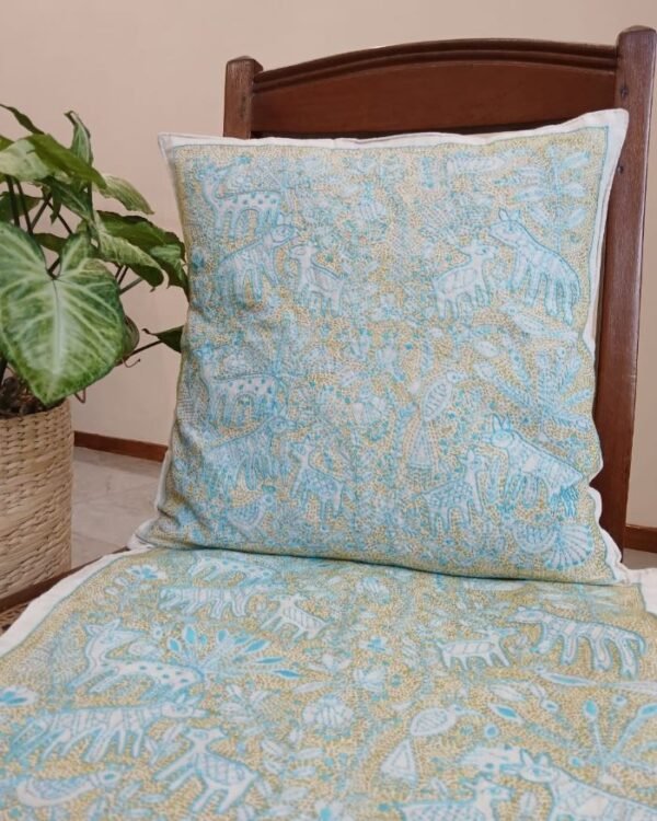 Set of 2 Mom and Baby Deer Reverse Kantha Cushion Covers – (RKCC0001) - Image 2