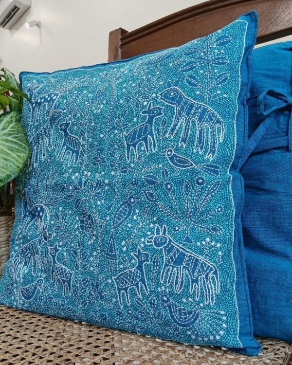 Set of 2 Mom and Baby Deer Reverse Kantha Cushion Covers – (RKCC0002) - Image 3