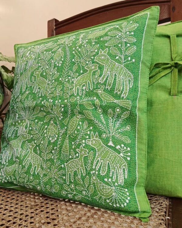 Set of 2 Mom and Baby Deer Reverse Kantha Cushion Covers – (RKCC0003) - Image 3