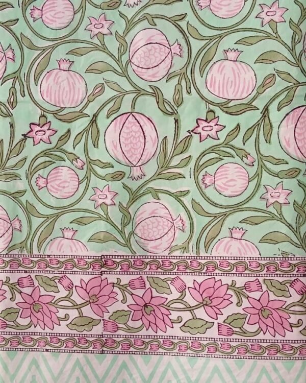 Blockprint Large King Double Bedsheet with matching pillowcases- (HDBS0004) - Image 2