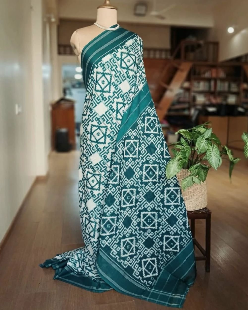 Nalgonda Double Ikat Cotton Saree – (NDIC0003)