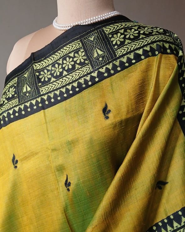 Santiniketan Kantha Saree in pure Bisnupuri Silk – (SNBK0018) - Image 3