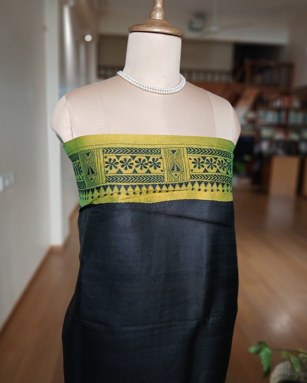 Santiniketan Kantha Saree in pure Bisnupuri Silk – (SNBK0018) - Image 7