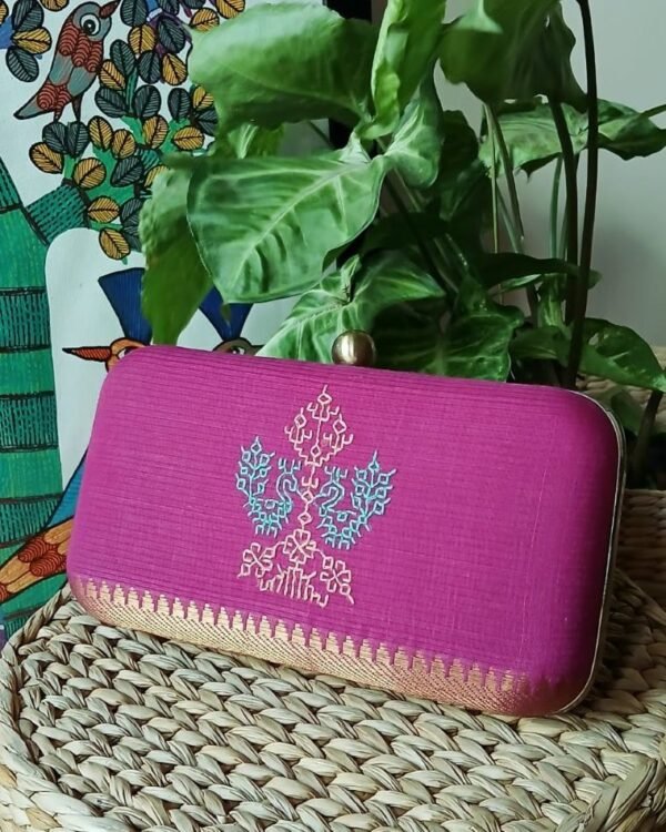 Kasuti Embroidered Clutch  - (KSTC1014)
