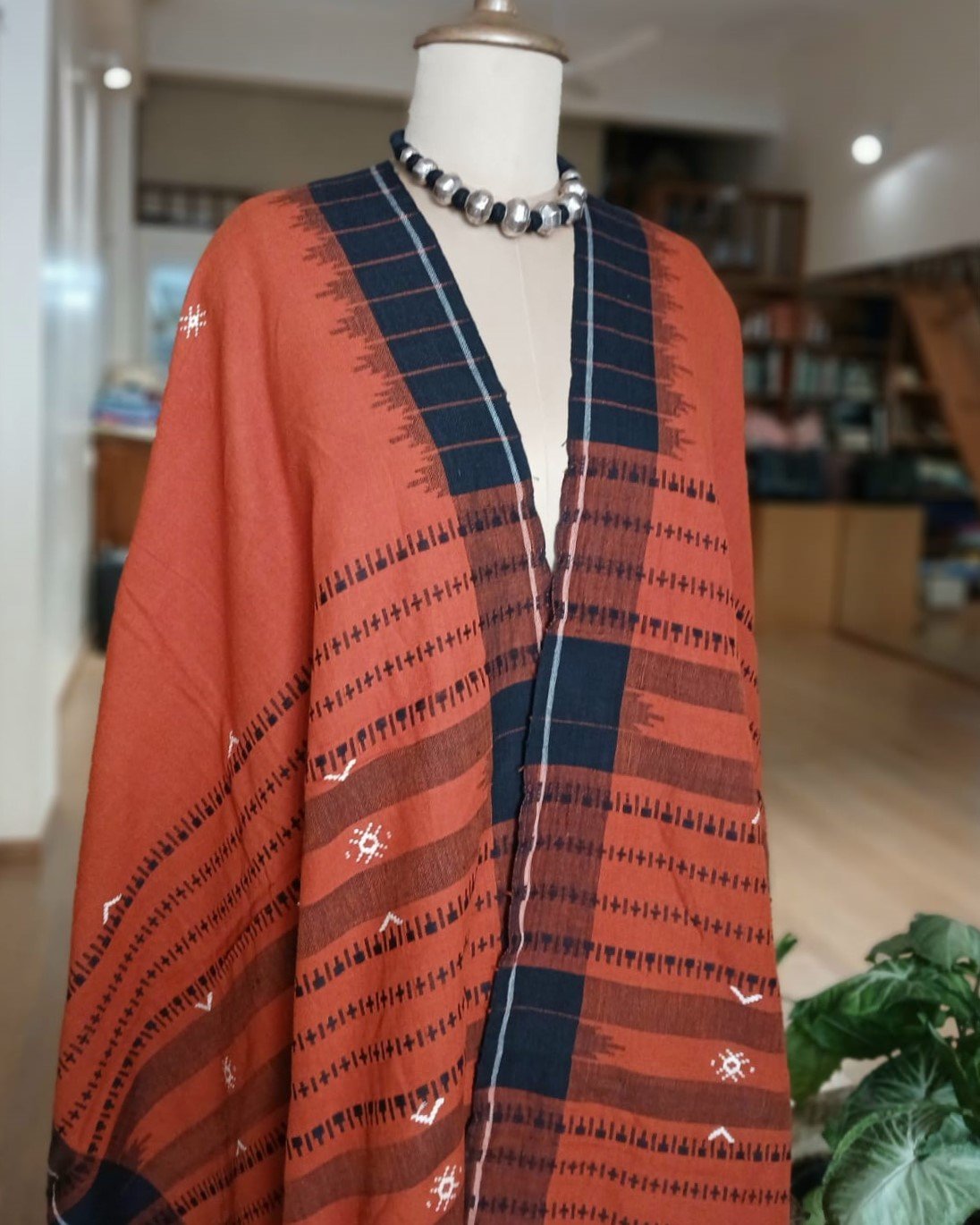 Kotpad handweave Cotton Dupatta from Odisha- (CTKD1013) - Image 4
