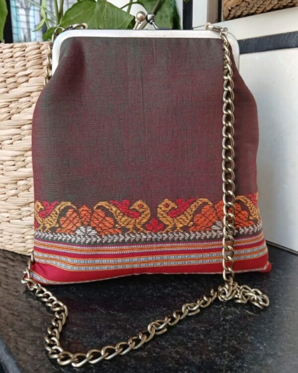 Kasuti Embroidered Purse (KSTP1011)