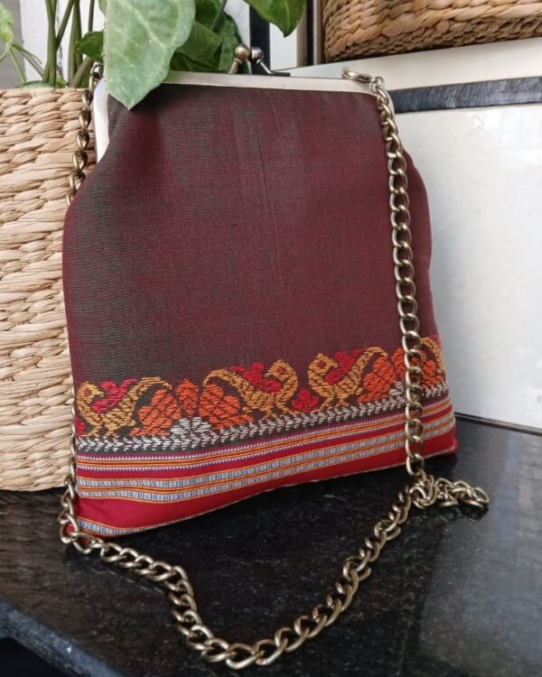 Kasuti Embroidered Purse (KSTP1011) - Image 2