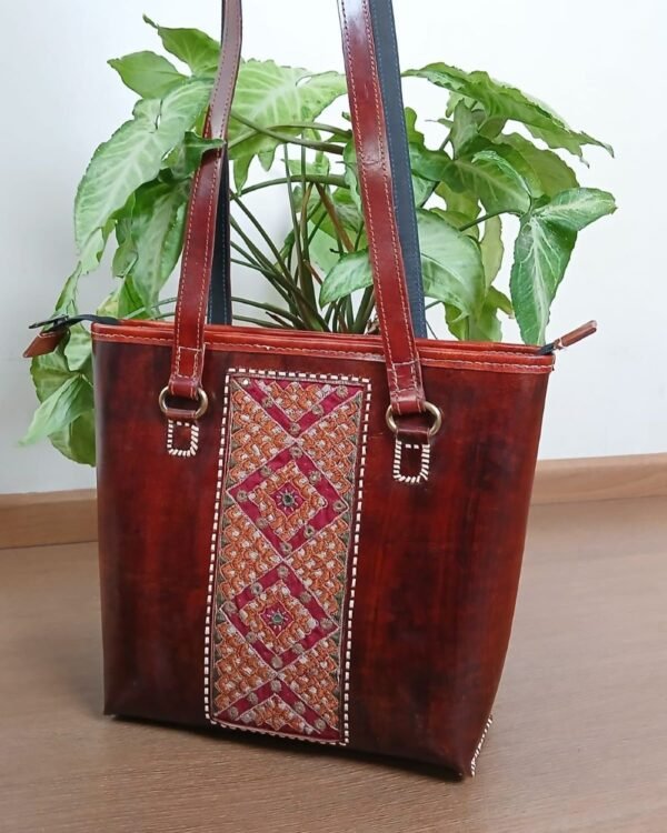Dedhi Embroidered Shoulder Bag in Leather – (MKLB0004) - Image 4