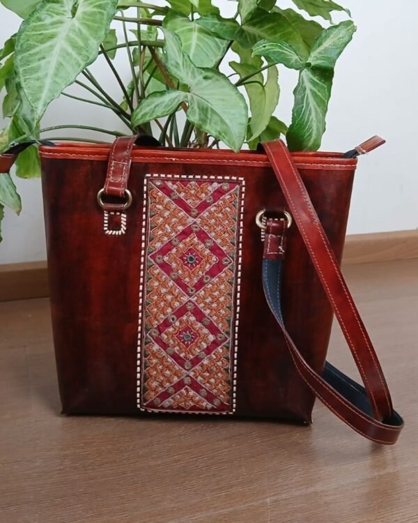 Dedhi Embroidered Shoulder Bag in Leather – (MKLB0004)