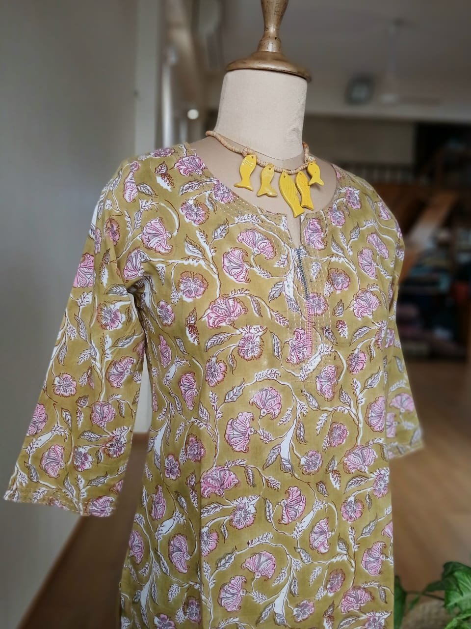 Blockprinted Short Kurti with embroidery on Yoke Size S – (BSKY0002) - Image 2