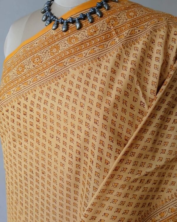 Banjara Blockprint in Mul Cotton from Ahmedabad - (BMCA0005) - Image 4