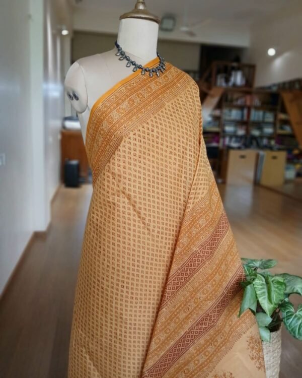 Banjara Blockprint in Mul Cotton from Ahmedabad - (BMCA0005) - Image 2